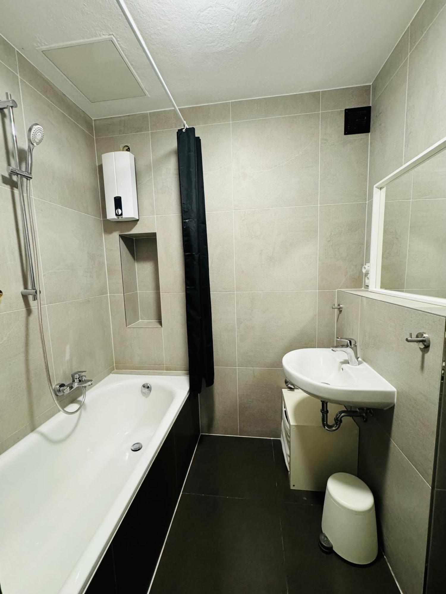 Zentrale Wohnung Mit Balkon Koblencja Zewnętrze zdjęcie